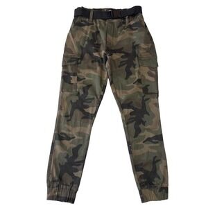 Rue 21 Almost Famous Camo Cargo Joggers Womens M Green Camo Belted Pants NEW